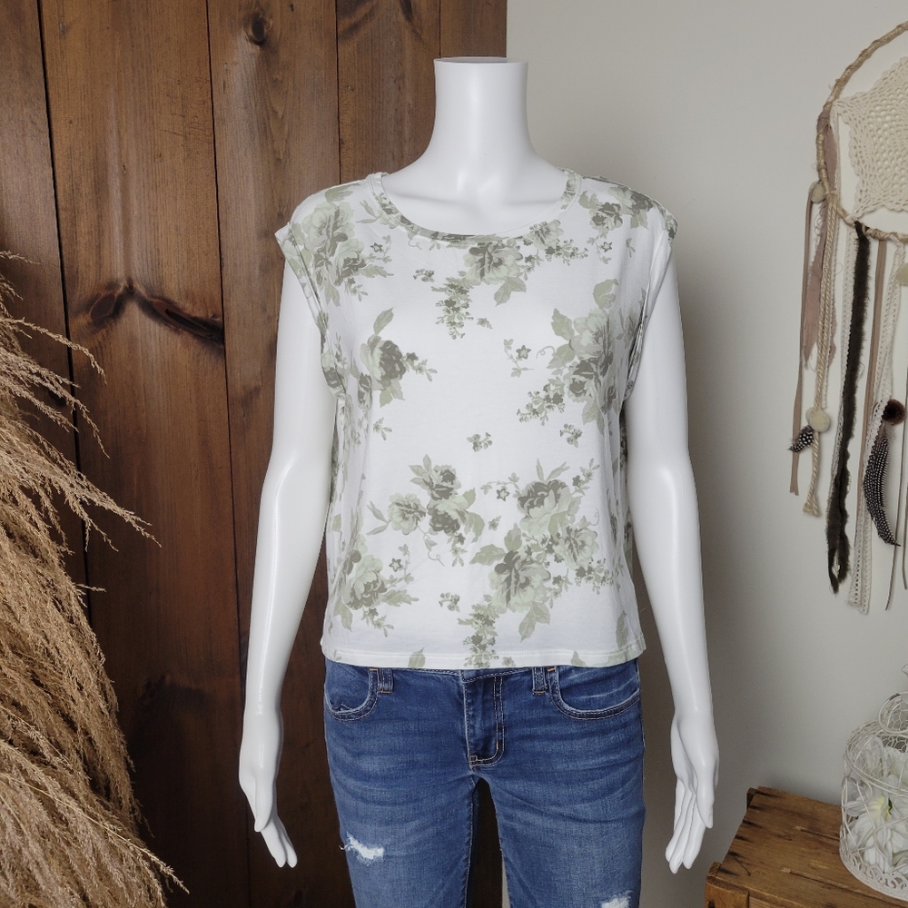 NWT AEO Floral Sleeveless Soft & Sexy Top